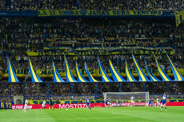 What are the best ways for UK judo athletes to maintain flexibility and prevent injuries?