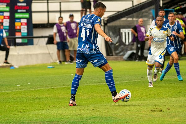 How can UK sports teams improve their conditioning during off-season training?